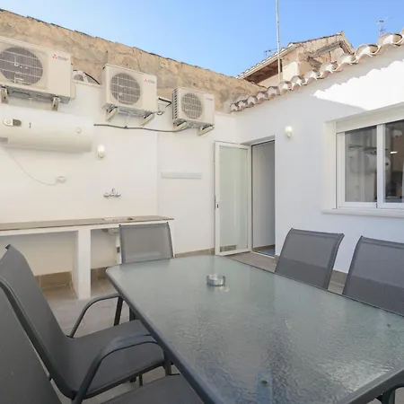 J De La Alhambra Apartment *